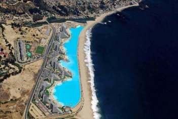 - -  ,  , , the biggest swimming pool in the world