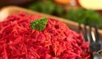 Sauerkrautsalat mit schinken (салата с червено цвекло и шунка)