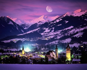 Австрия Кицбюел, Австрия, откриване на ски сезона, през нощта